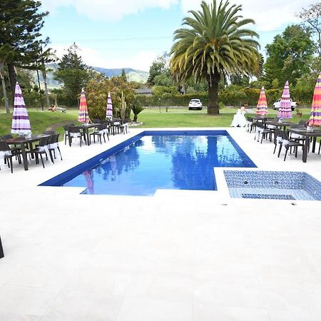 Hotel Quinta La Constanza Tababela Exteriér fotografie