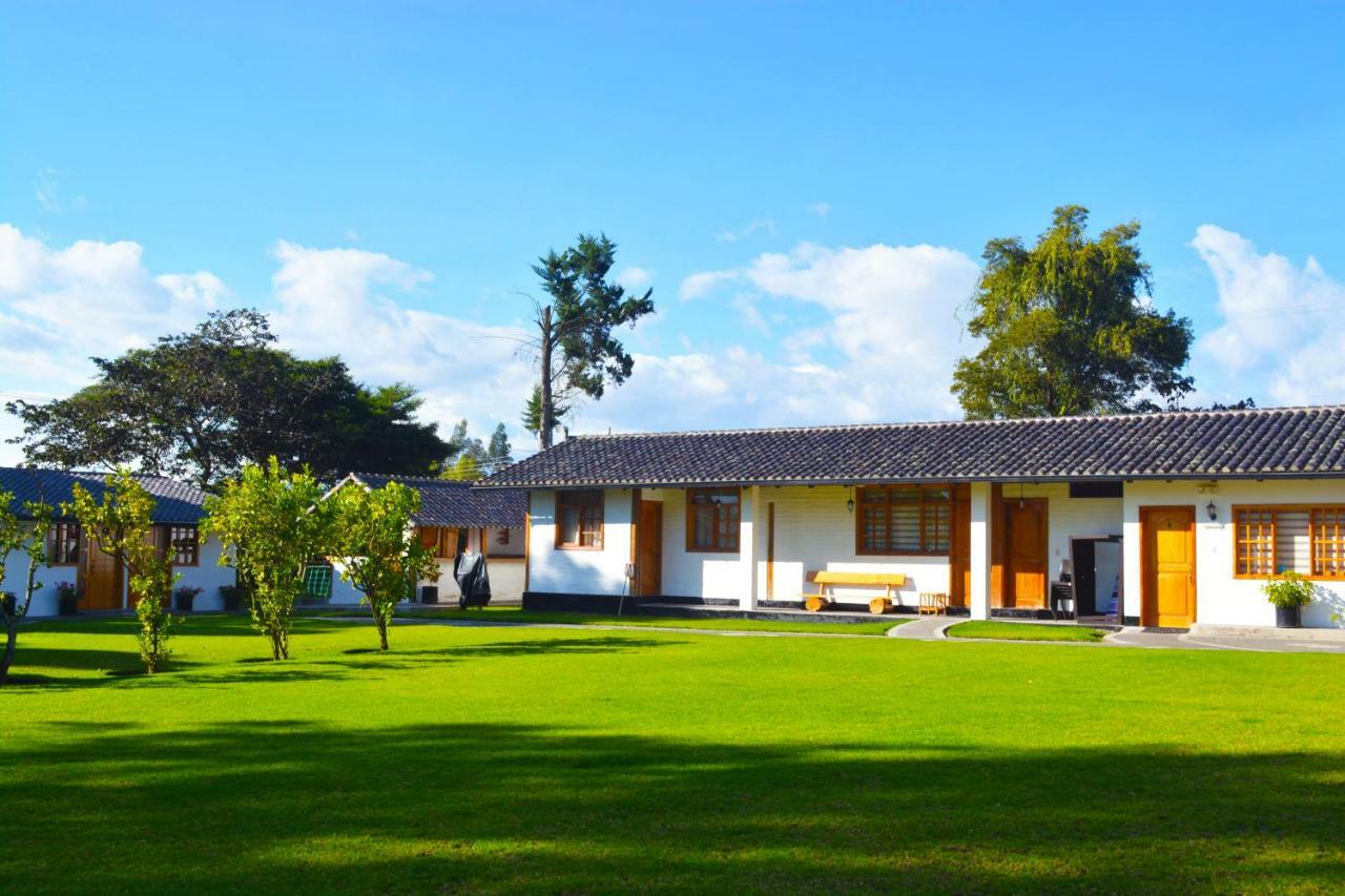 Hotel Quinta La Constanza Tababela Exteriér fotografie